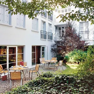 Aparthotel Adagio Montmartre, Paříž